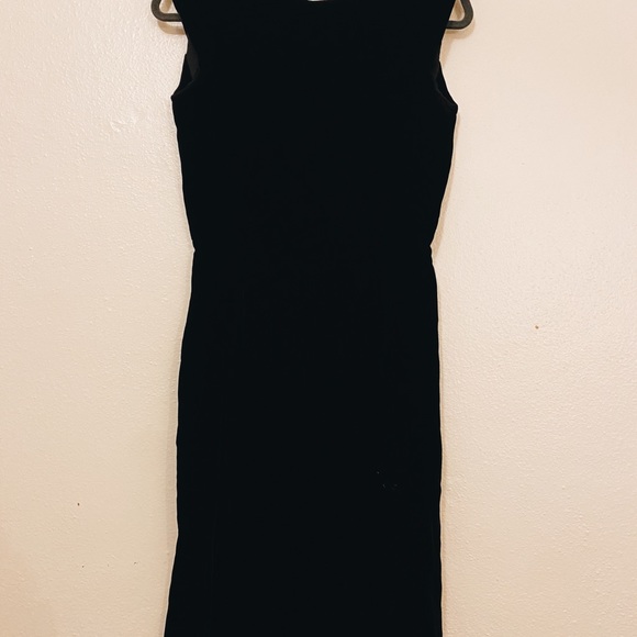 Vintage 50s Black Velvet Sleeveless Cocktail Dress - Picture 4 of 6